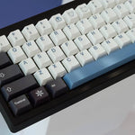 custom snow keycaps kit on a mechanical keyboard